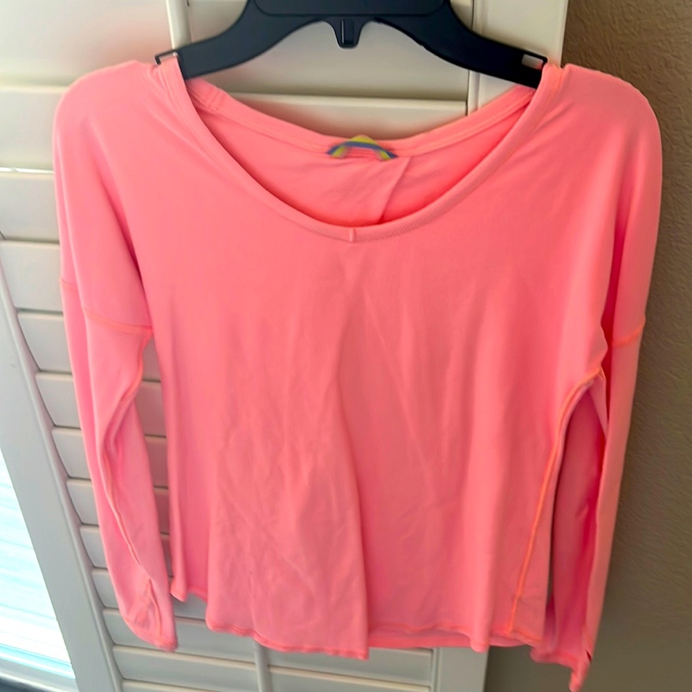 Ivivva. Long sleeve soft workout top. Size 12. Longer length.